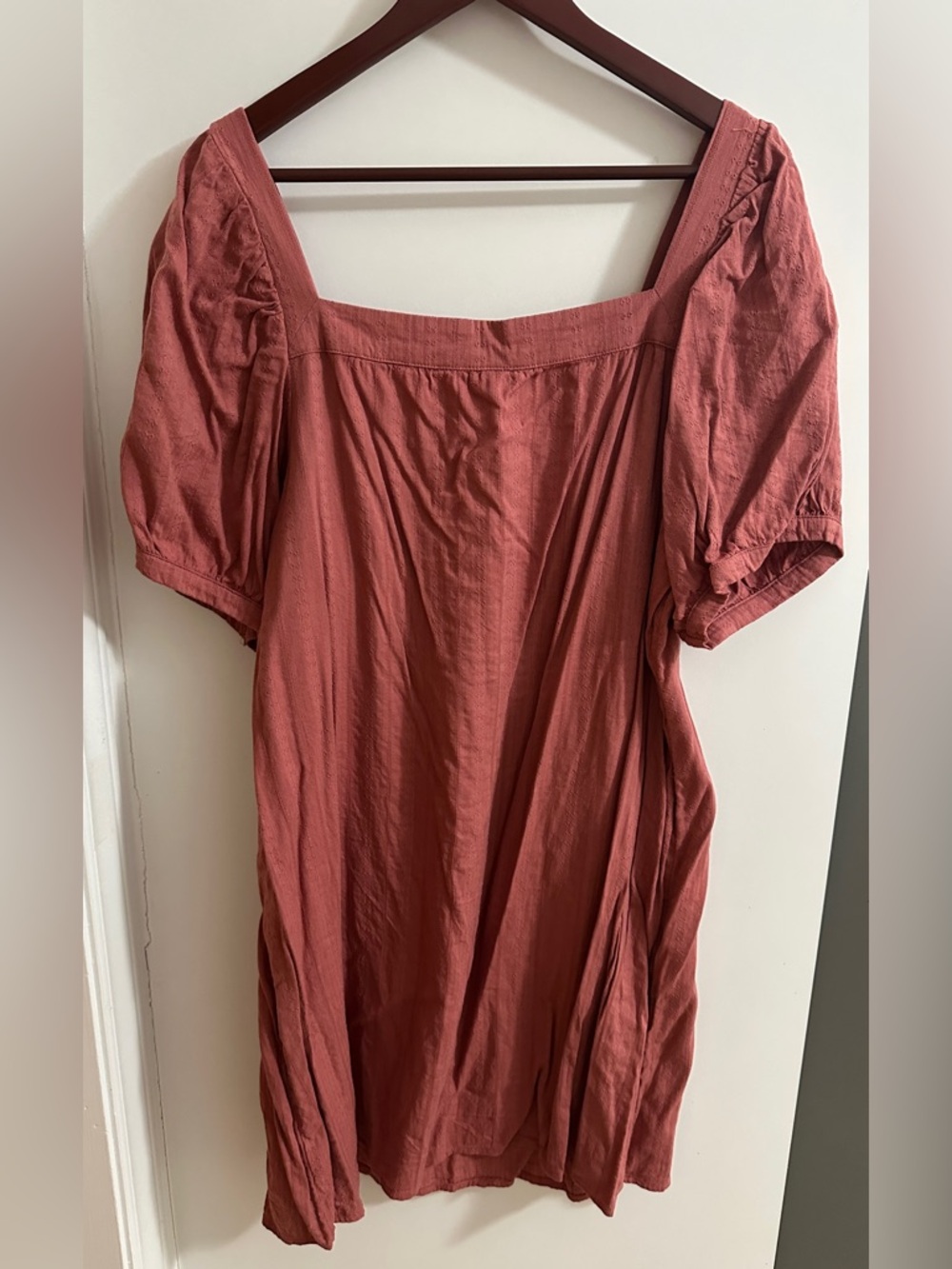 Women’s Old Navy Square Neck Puff Sleeve Dress in Dusty Rose - Picture 4 of 4
